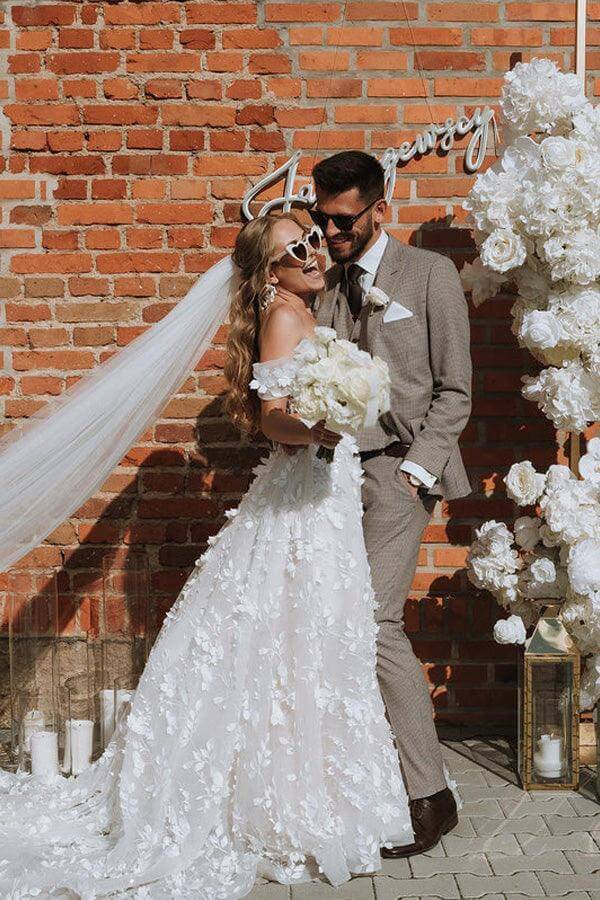 A-line Off Shoulder 3D Flowers Wedding Dresses, MW856 | Musebridals A-line Off Shoulder 3D Flowers Wedding Dresses, MW856 | Musebridals