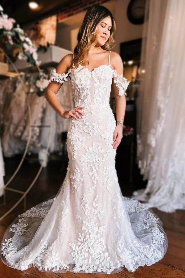 chinese dress ladies Spaghetti Straps Off Shoulder Lace Wedding Gowns Ivory Tulle V Neck Wedding Dresses AWD1612 main image 1