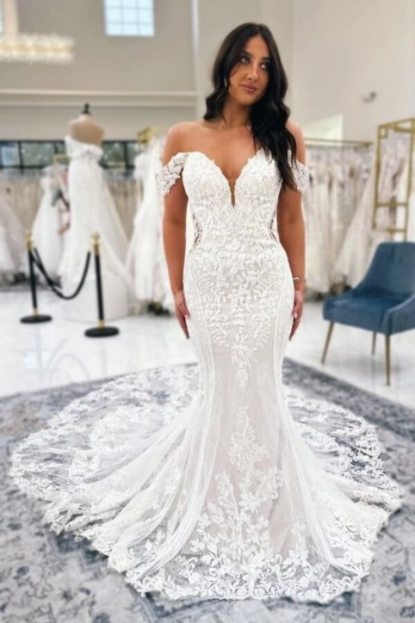 lace bandeau wedding dress Strapless Lace Sheath Wedding Dress With Detachable Sleeves