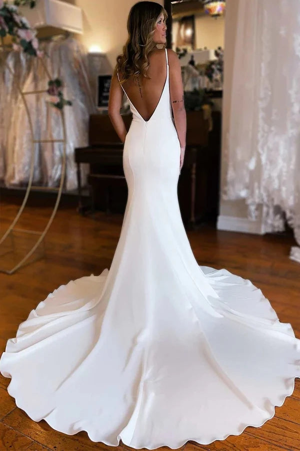 Mermaid Plunge V-neck Backless Wedding Dresses, MW1017 | Musebridals Mermaid Plunge V-neck Backless Wedding Dresses, MW1017 | Musebridals