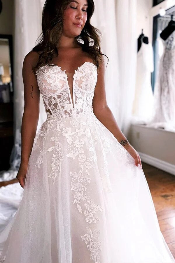 Tulle A-line Wedding Dresses With Lace Appliques, MW1016 | Musebridals Tulle A-line Wedding Dresses With Lace Appliques, MW1016 | Musebridals