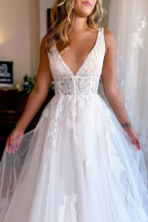 Elegant Tulle A-line V-neck Beach Wedding Dresses With Lace Appliques, MW910 Elegant Tulle A-line V-neck Beach Wedding Dresses With Lace Appliques, MW910