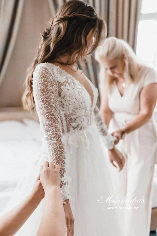Tulle A-line V-neck Long Sleeves Wedding Dresses With Lace Appliques, MW920 | summer wedding dress | v neck wedding dresses | vintage wedding dresses | musebridals.com