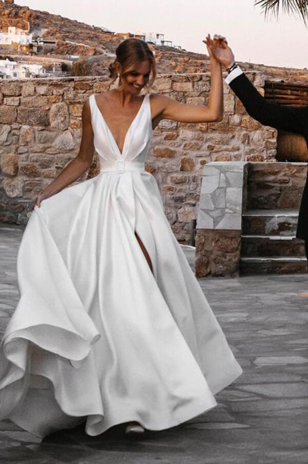 Satin A-line V-neck Sweep Train Wedding Dresses MW621