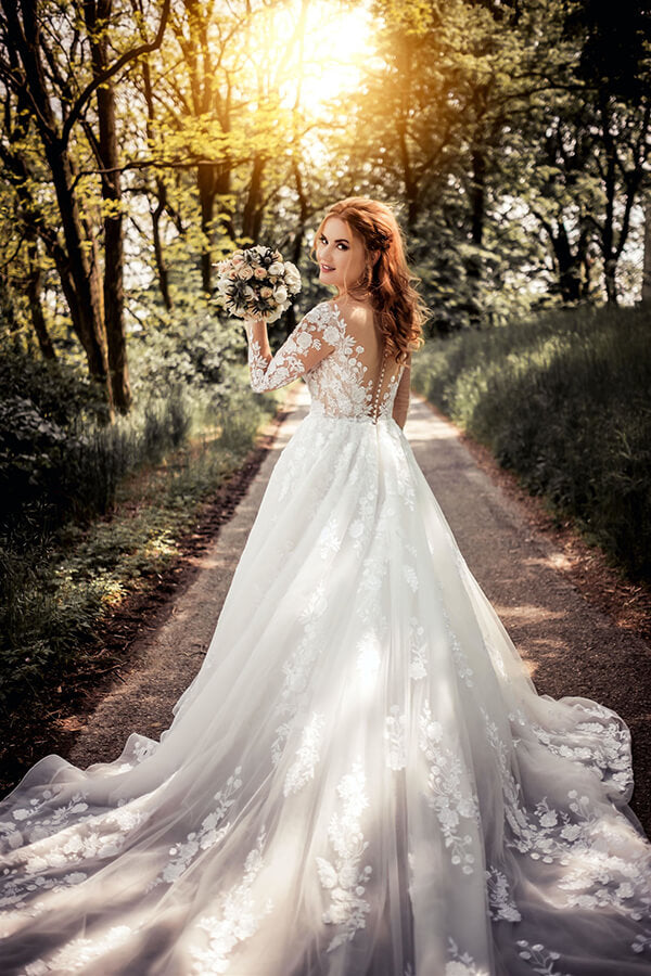 Gorgeous Tulle Lace Illusion Neck Long Sleeves Wedding Dresses