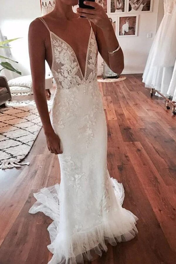 Necklace with v neck wedding dress cheap