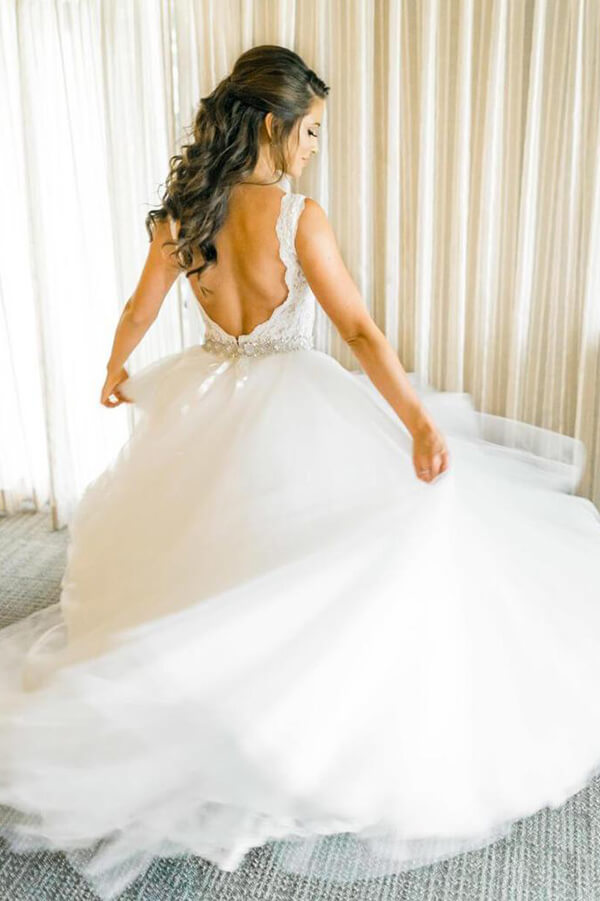 Ivory Ball Gown V Neck Rhinestone Wedding Dresses, MW549
