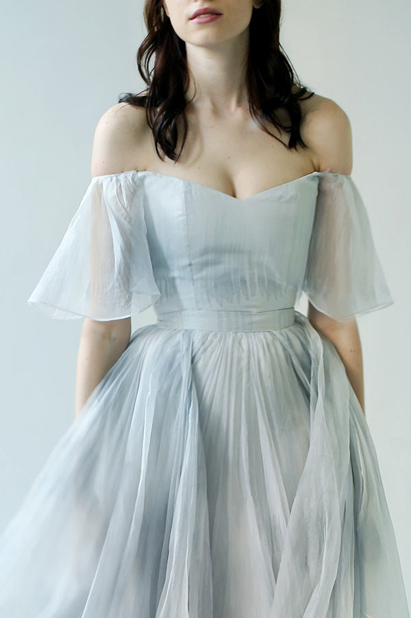 ombre beach wedding dress A Beautiful Blue Ombre Wedding Dress for a Barefoot Beach Wedding