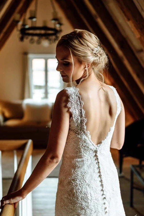 Graceful Lace Wedding Dress With Covered Buttons Mermaid Bridal Dress,MW383 Graceful Lace Wedding Dress With Covered Buttons Mermaid Bridal Dress,MW383