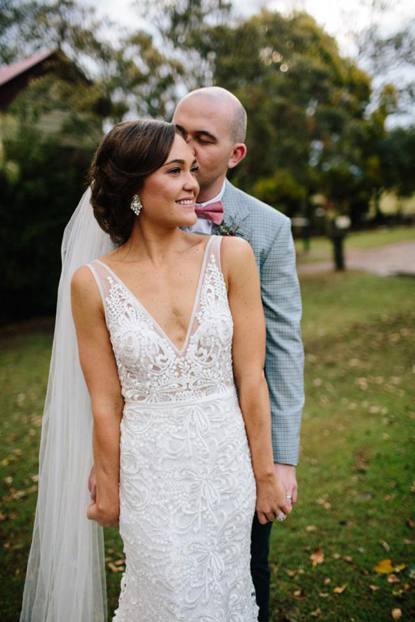Simple Open Back V-neck Sleeveless Mermaid Lace Wedding Dress ,MW437 Simple Open Back V-neck Sleeveless Mermaid Lace Wedding Dress ,MW437