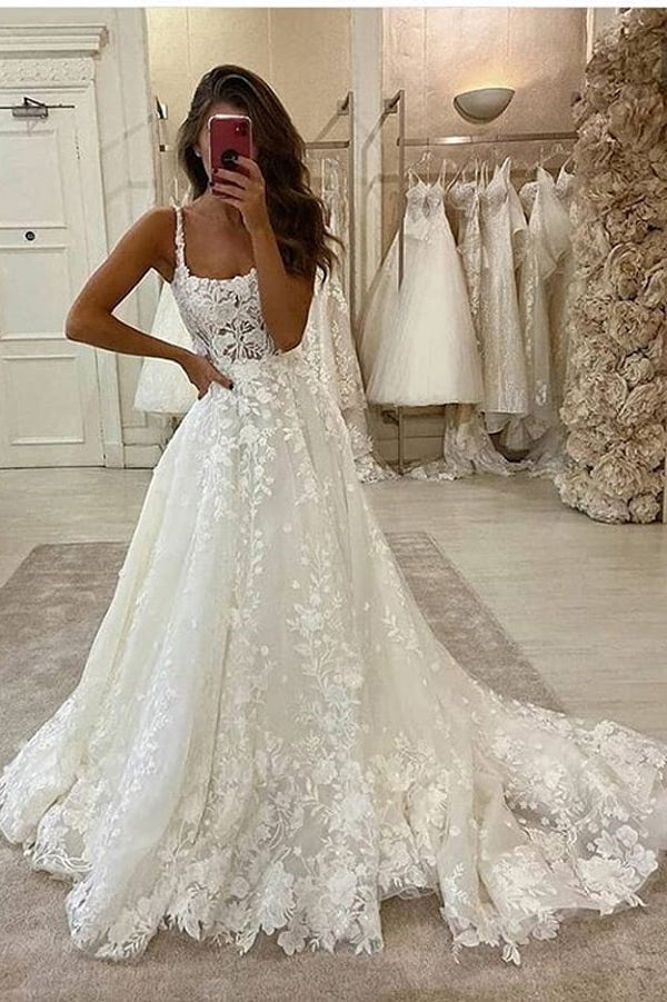 Gorgeous Ball Gown Scoop Neck Open Back Lace Wedding Dresses