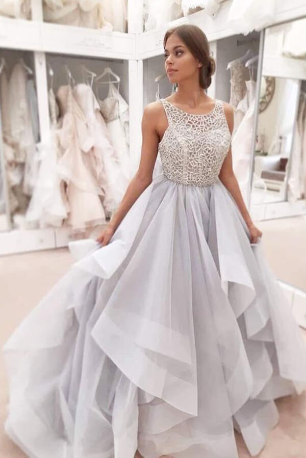Tulle A-line Scoop Sweep Train Wedding Dresses MW604