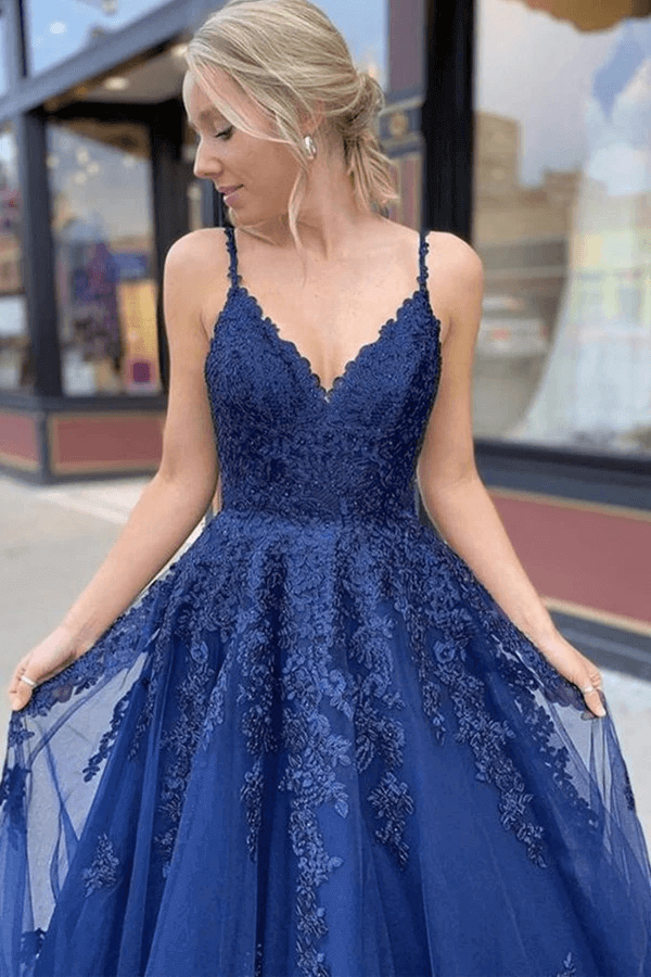 Navy lace prom dress 2025