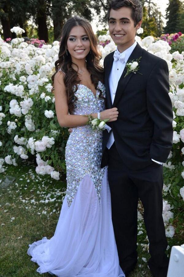 white prom dress couple White Prom Dress Couple Ideas