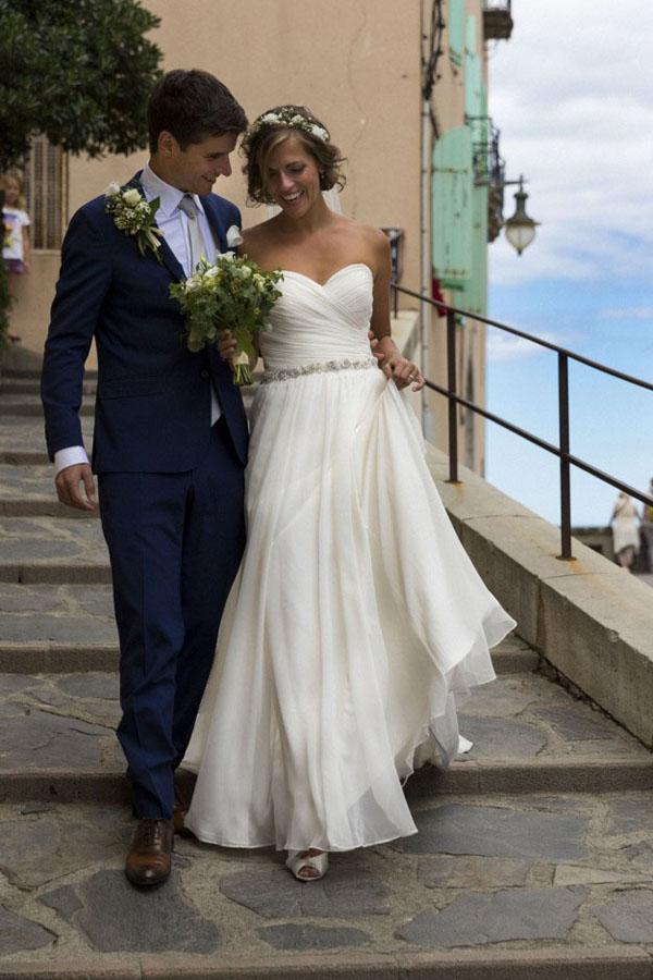Strapless Flowy Wedding Dress Ivy Strapless Wedding Dress Lace Circle Skirt Versatile Romance Strapless Flowy Wedding Dress Ivy Strapless Wedding Dress Lace Circle Skirt Versatile Romance