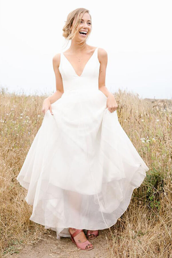 Simple Chiffon Sleeveless Beach Wedding Dresses MW817 | Musebridals Simple Chiffon Sleeveless Beach Wedding Dresses MW817 | Musebridals