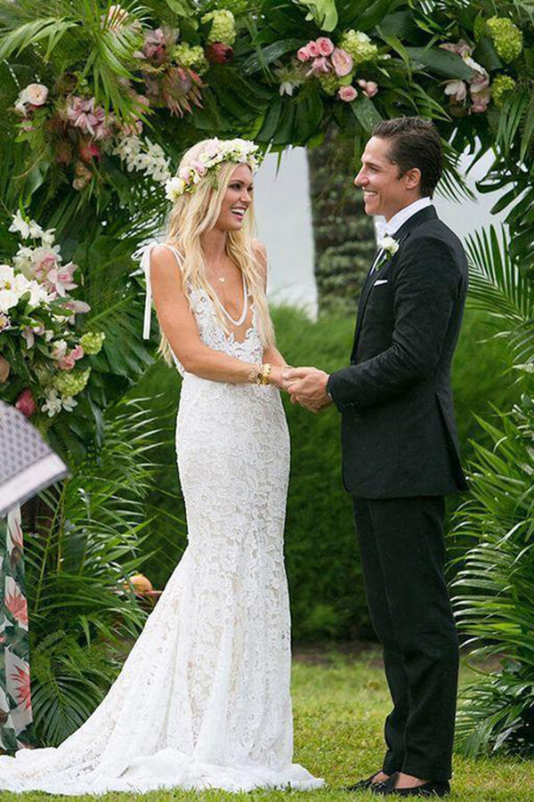 Simple Ivory Lace Country Wedding Dresses V-Neck Mermaid Wedding Dress Musebridals Simple Ivory Lace Country Wedding Dresses V-Neck Mermaid Wedding Dress Musebridals