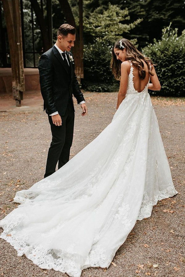Tulle Lace A-line V-neck Chapel Train Wedding Dresses, Bridal Gowns, MW599 Tulle Lace A-line V-neck Chapel Train Wedding Dresses, Bridal Gowns, MW599