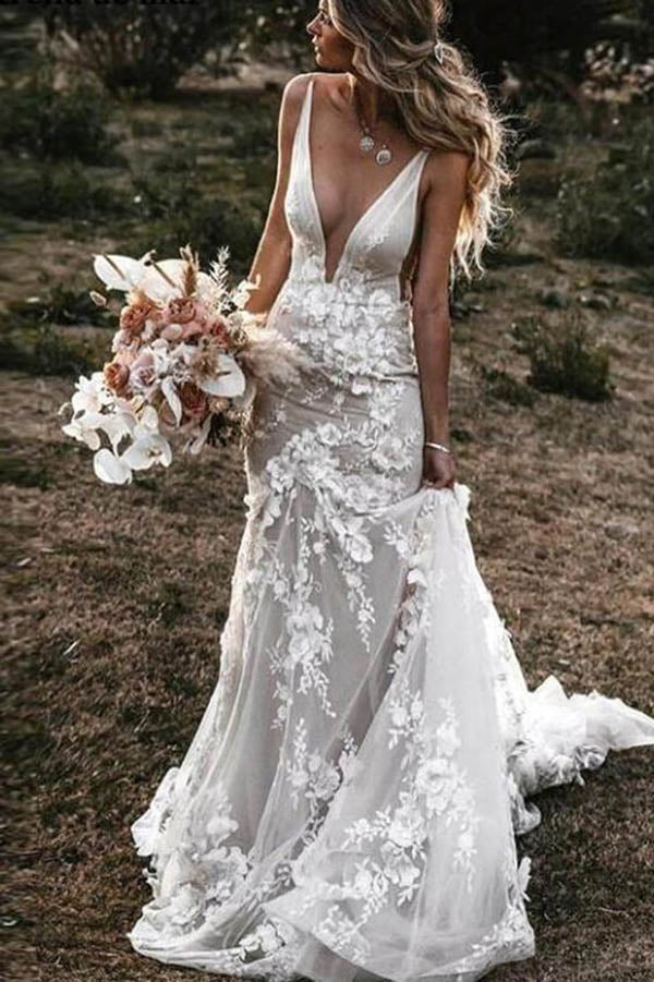 Tulle beach top wedding dress