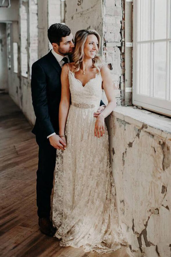 Vintage Beaded A-line V-neck Spaghetti Straps Lace Wedding Dresses, MW582 Vintage Beaded A-line V-neck Spaghetti Straps Lace Wedding Dresses, MW582