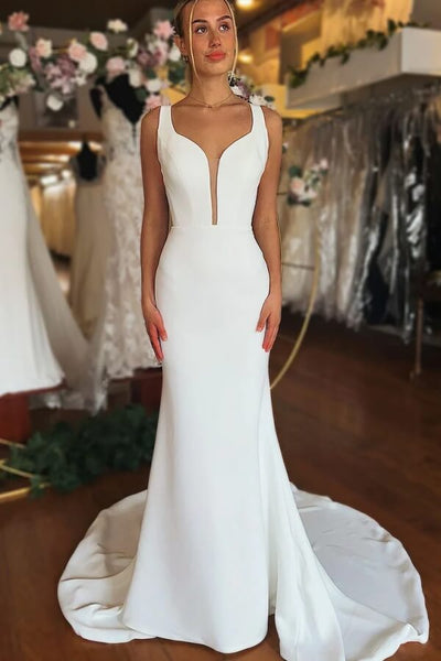 files/ElasticSatinMermaidVNeckSweepTrainWeddingDressesWithBow_MW1142_2.jpg