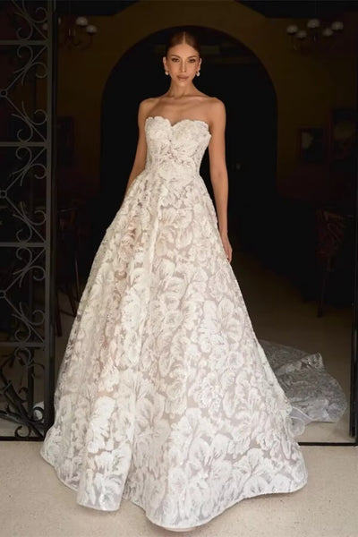 files/GorgeousStraplessALineFloralLaceWeddingDressesWithCourtTrain_MW1269_3.jpg