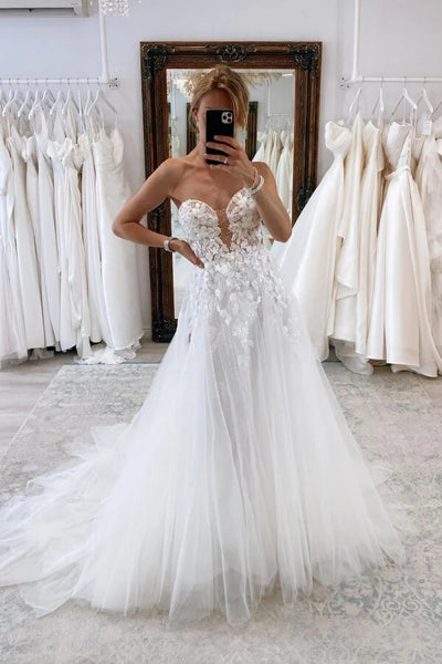 files/GorgeousTulleALineStraplessSweetheartLaceAppliquesWeddingDresses_MW1328_1.jpg