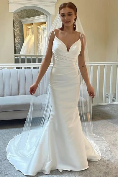 files/IvoryMermaidSpaghettiStrapsBacklessWeddingDressWithCourtTrain_MW1010_2.jpg