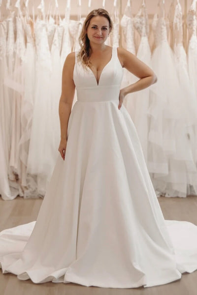 files/IvorySatinALineVNeckWeddingDressesWithCourtTrain_BridalGown_MW1278_2.jpg