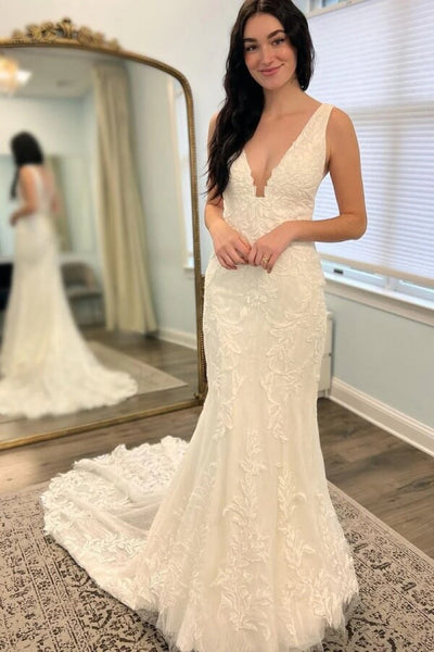 files/IvoryTulleMermaidVNeckLaceAppliquesWeddingDressesWithTrain_MW1184_3.jpg
