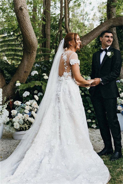 files/RomanticTulleALineDeepVNeck3DLaceAppliquesWeddingDresses_MW1109_2.jpg