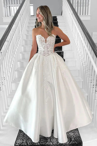 files/SatinBallGownSweetheartVintageWeddingDressesWithLaceAppliques_MW1071_1.jpg