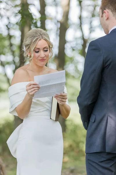 files/SatinMermaidOffShoulderForestWeddingDressesWithBowknot_MW1130_2.jpg