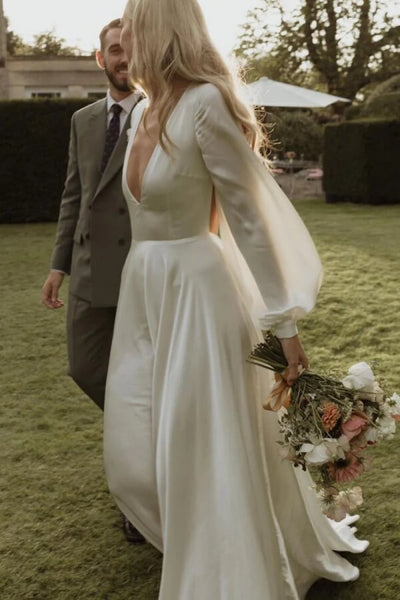 files/SilkSatinALineDeepVNeckLongSleevesWeddingDresses_BridalGowns_MW1326_4.jpg