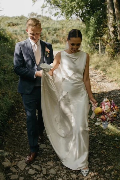 files/SilkSatinSheathBoatNeckRusticWeddingDressesWithSweepTrain_MW1167_1.jpg