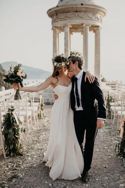files/SimpleChiffonALineSpaghettiStrapsSweepTrainWeddingDresses_MW1160_1.jpg