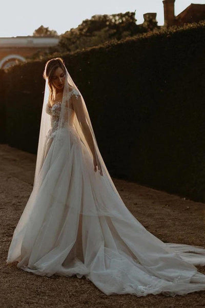 files/TulleA-lineSweetheartNeckBeachWeddingDressesWithLaceAppliques_MW938_3.jpg