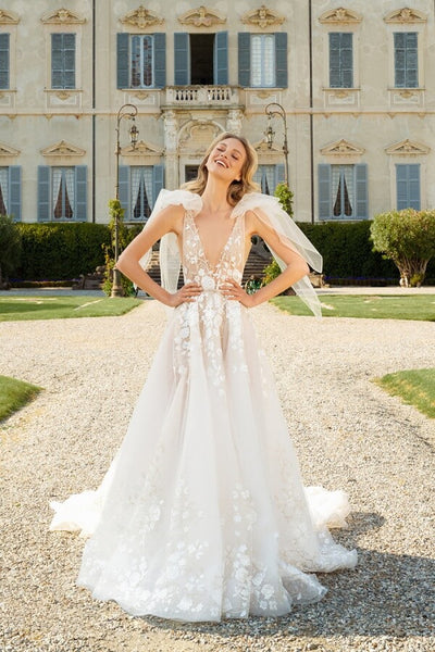 files/TulleALineDeepV-neckBohemianWeddingDressesWithLaceAppliques_MW1117_2.jpg