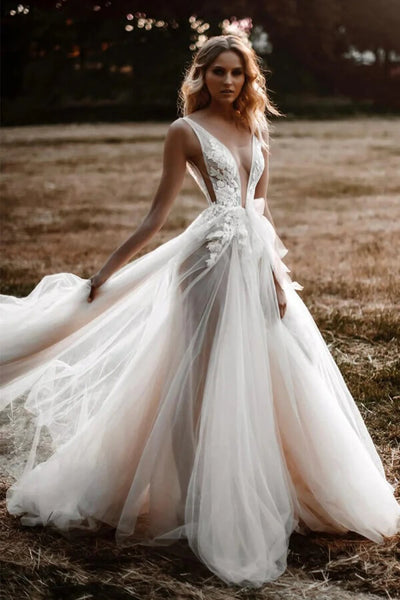 files/TulleALineDeepVNeckSee-throughRusticWeddingDressWithAppliques_MW1262_1.jpg