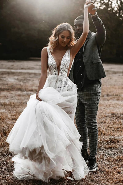 files/TulleALineDeepVNeckSee-throughRusticWeddingDressWithAppliques_MW1262_2.jpg