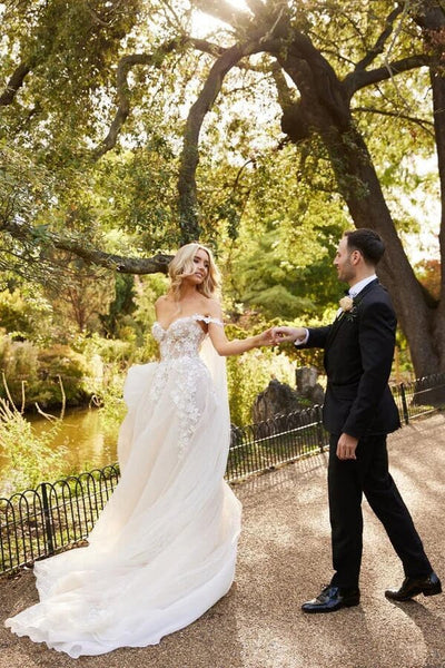 files/TulleALineOff-the-shoulderSweetheartWeddingDressesWithAppliques_MW1195_2.jpg