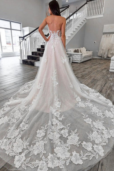 files/TulleALineSweetheartStraplessLaceAppliquesWeddingDresses_MW1107_1.jpg