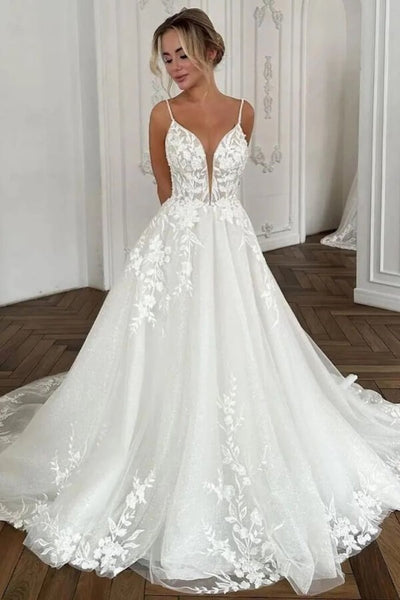 files/TulleALineVNeckCourtTrainWeddingDressesWithLaceAppliques_MW1251_2.jpg