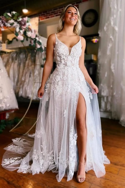 files/TulleALineVNeckSpaghettiStrapsLaceAppliquesWeddingDressWithSlit_MW1292_3.jpg