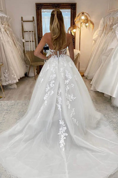 files/TulleBallGownStraplessWeddingDressesWithAppliques_BridalGown_MW1235_3.jpg
