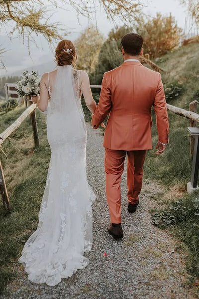 files/TulleMermaidVNeckSpaghettiStrapLaceAppliquesWeddingDresses_MW1125_2.jpg