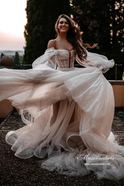 files/Tulle_A-line_Sweetheart_Lace_Long_Sleeves_Chapel_Train_Wedding_Dresses_MW1048_2.jpg