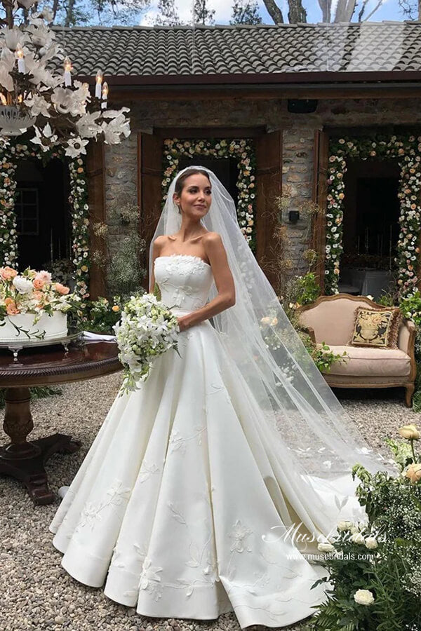 Vintage Satin Strapless Ball Gown Wedding Dresses With Floral Lace, MW991