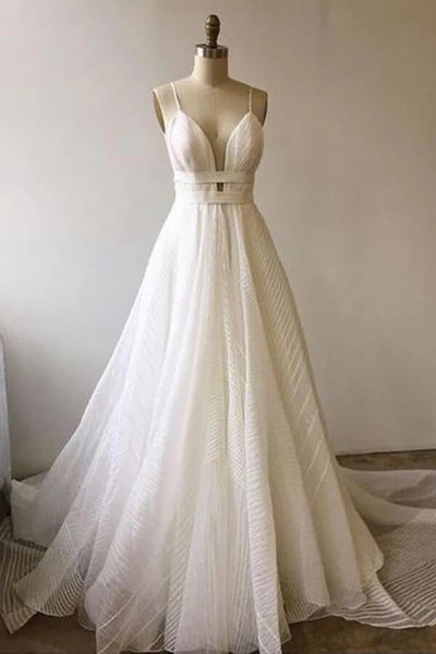 products/A-lineLaceV-neckBacklessPromDressesWithCourtTrain_PartyDress_MP771_2.jpg