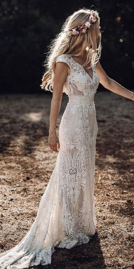 The most romantic bohemian lace wedding dresses you will fall in love with